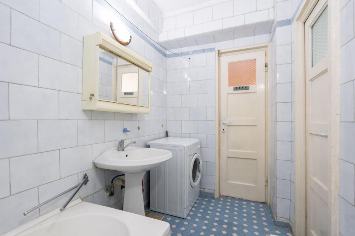 Quiet Homestay Bucharest